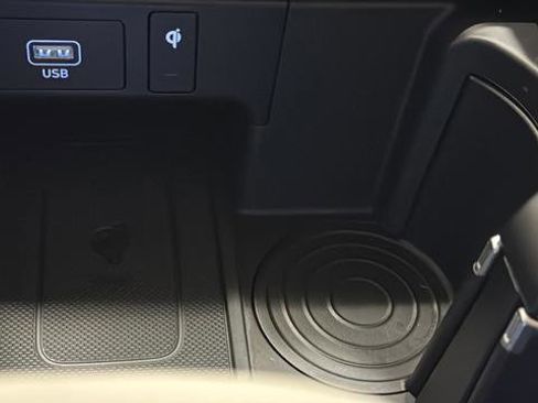 Used 2025 Hyundai Palisade Calligraphy image 35