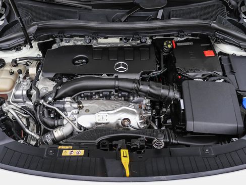 Used 2021 Mercedes-Benz GLA 250 image 24