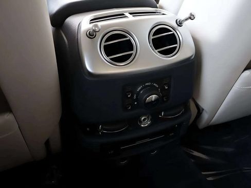 Certified 2016 Rolls-Royce Ghost RWD image 6