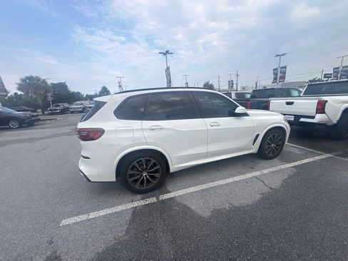 Used 2022 BMW X5 sDrive40i w/ M Sport Package RWD image 18