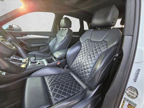 Used 2018 Audi SQ5 Prestige w/ Prestige Package image 10