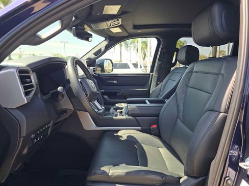 Used 2025 Toyota Tundra Limited AWD/4WD image 20