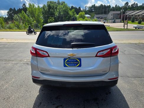 Used 2019 Chevrolet Equinox LS image 5