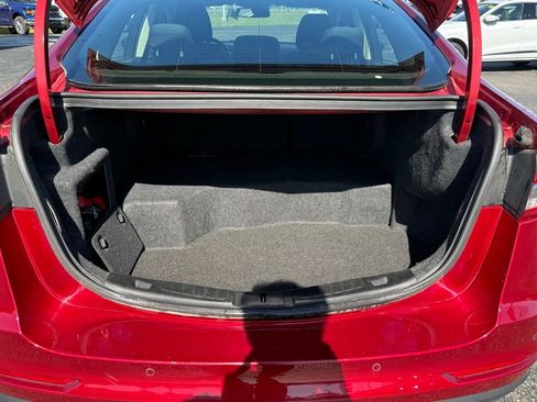 Used 2019 Ford Fusion SE FWD image 24