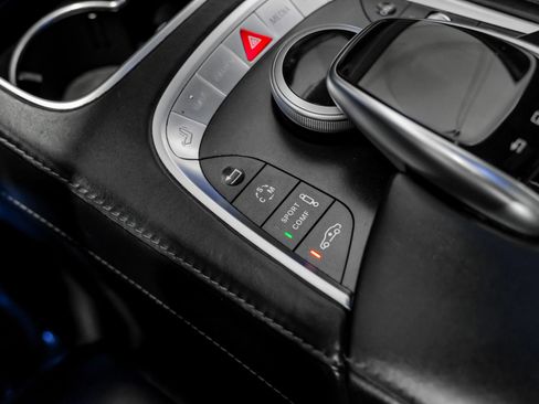 Used 2015 Mercedes-Benz S 63 AMG 4MATIC Sedan image 32