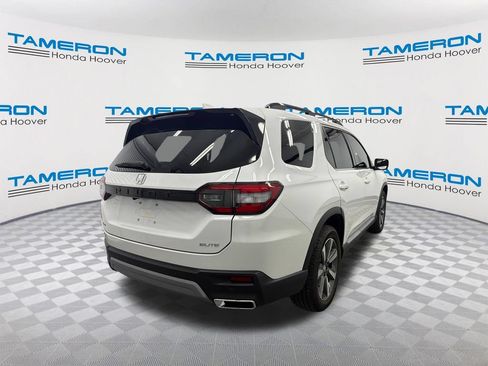 Used 2025 Honda Pilot Elite image 5