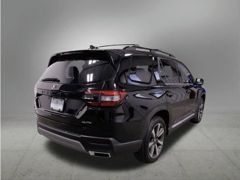 Certified 2024 Honda Pilot Elite image 9