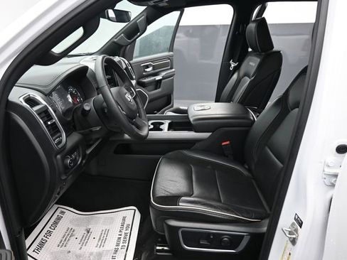 Used 2025 RAM 1500 Laramie image 11