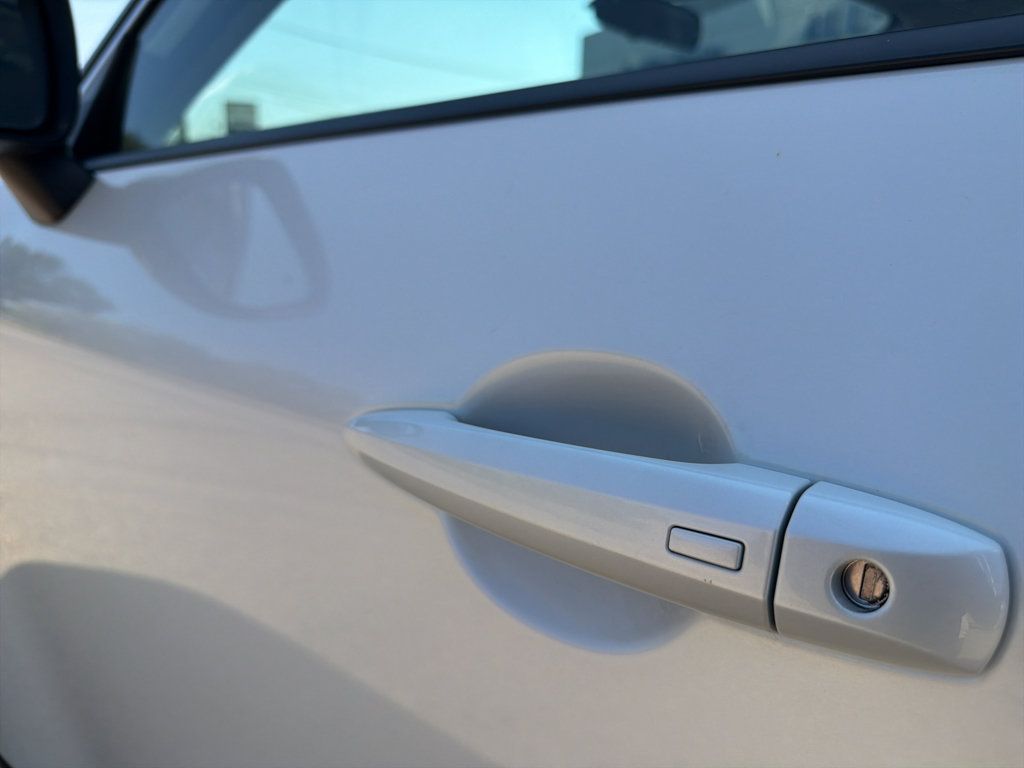 Used 2024 Nissan Rogue SV AWD/4WD image 22