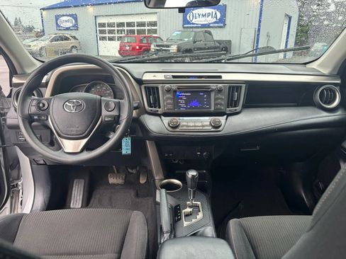 Used 2013 Toyota RAV4 XLE image 10