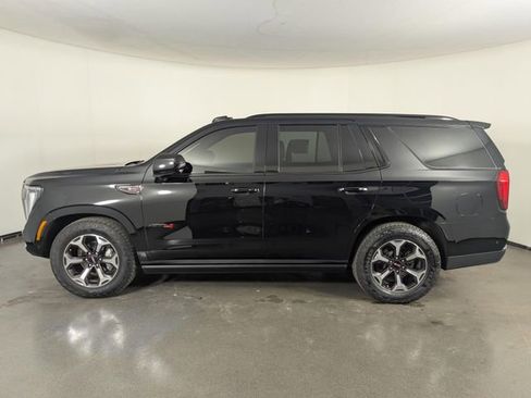 Used 2025 GMC Yukon AT4 Ultimate AWD/4WD image 5