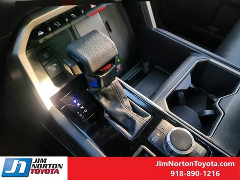 Used 2025 Toyota Tundra Limited image 22