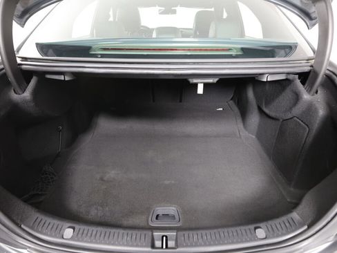 Used 2019 Mercedes-Benz E 300 4MATIC image 19