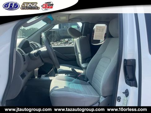 Used 2010 Nissan Frontier XE w/ XE Preferred Pkg RWD image 10