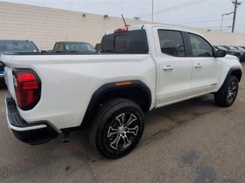 Certified 2023 GMC Canyon AT4 image 8