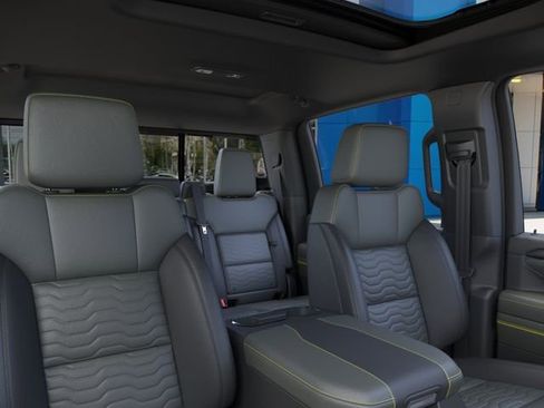 New 2026 Chevrolet Silverado 2500 ZR2 AWD/4WD image 24