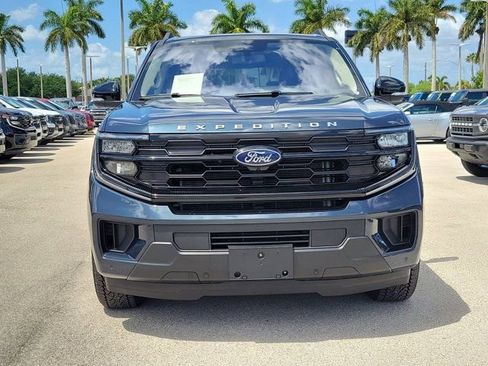 Certified 2025 Ford Expedition Max Active AWD/4WD image 2
