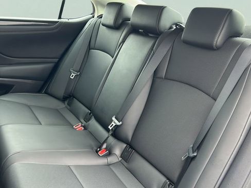 Used 2022 Lexus ES 350 w/ Accessory Package image 18