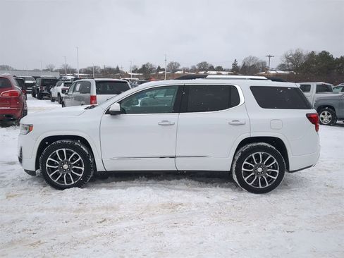 Used 2021 GMC Acadia Denali w/ Denali Ultimate Package image 11