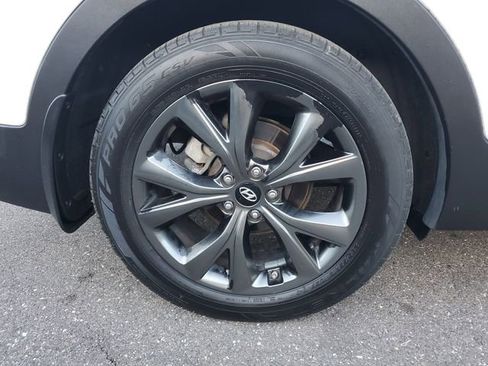 Used 2018 Hyundai Santa Fe Sport FWD image 5