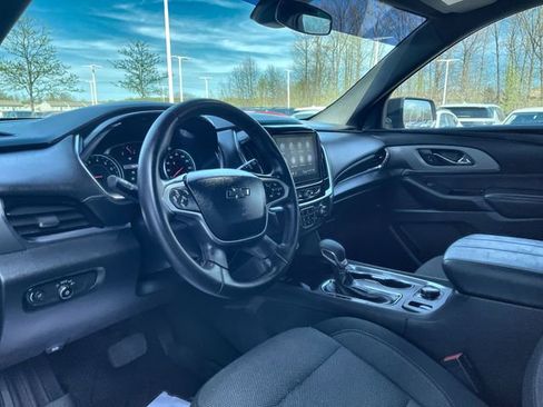 Certified 2023 Chevrolet Traverse LT w/ Midnight/Sport Edition AWD/4WD image 10