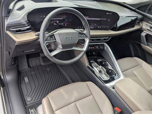 New 2025 Audi Q5 Premium Plus image 3
