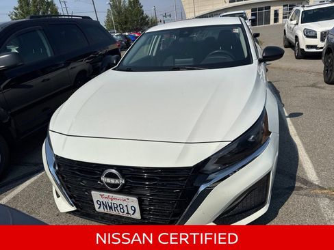 Certified 2025 Nissan Altima 2.5 SV AWD/4WD image 2