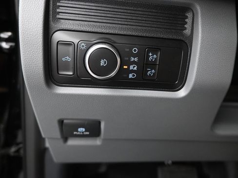 Used 2025 Ford F350 XL w/ XL Driver Assist Package image 17