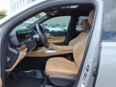 Certified 2025 Mercedes-Benz GLE 450e 4MATIC image 11