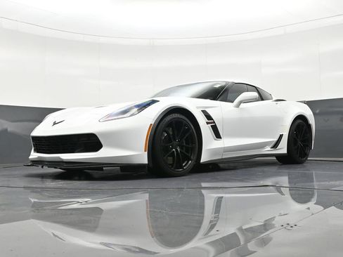 Used 2019 Chevrolet Corvette Grand Sport w/ Carbon Flash Badge Package image 24