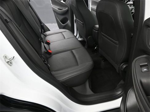 Used 2024 Buick Encore GX Sport Touring image 29