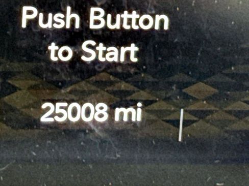 Used 2023 Jeep Wrangler Unlimited Sahara w/ Cold Weather Group image 16