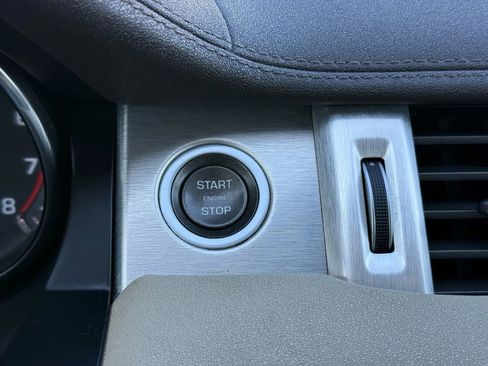 Used 2015 Land Rover Range Rover Evoque Pure Plus image 32