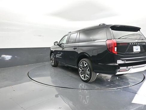 New 2025 Ford Expedition Max Platinum w/ Platinum Ultimate Package image 5