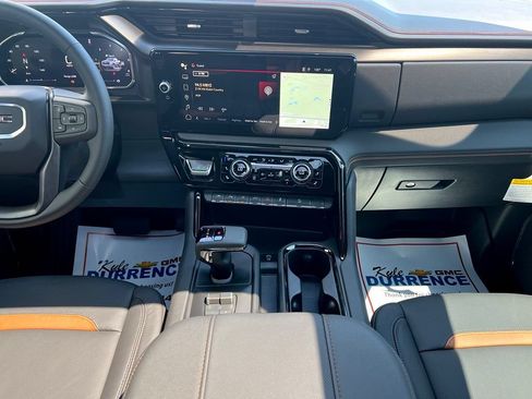 New 2026 GMC Sierra 1500 AT4 w/ AT4 Premium Package AWD/4WD image 15