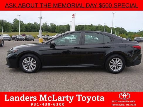 Used 2025 Toyota Camry LE FWD image 6