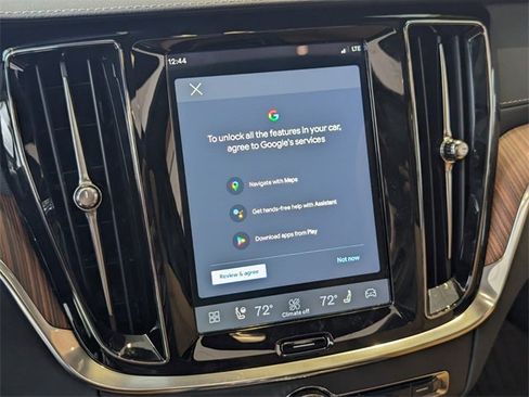 New 2026 Volvo V60 B5 Cross Country Ultra w/ Protection Package Premier image 15