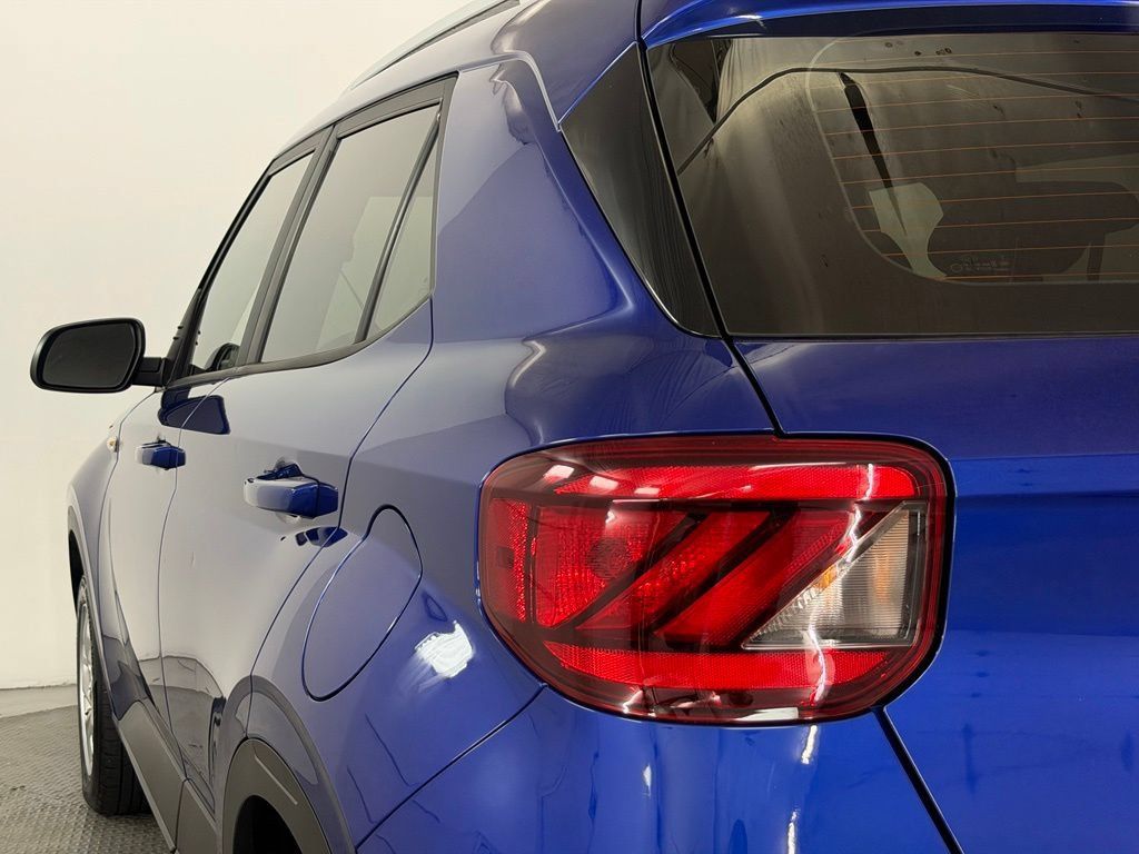 Used 2020 Hyundai Venue SEL FWD image 52