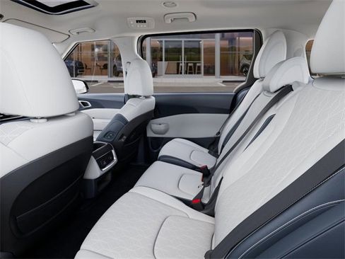 New 2025 Kia Carnival SX image 18