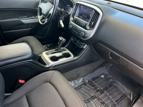 Used 2020 Chevrolet Colorado LT w/ Redline Special Edition RWD image 16