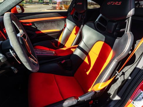 Used 2016 Porsche 911 GT3 RS image 37