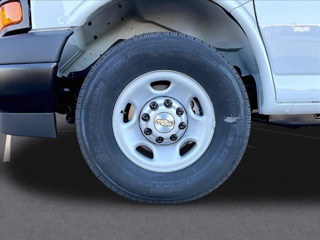 New 2026 Chevrolet Express 2500 w/ Driver Convenience Package RWD image 14