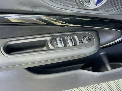 Used 2019 MINI Cooper Clubman FWD image 17