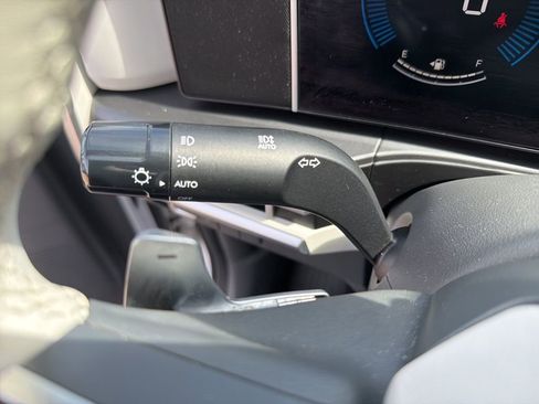 Used 2025 Hyundai Santa Fe SEL image 28