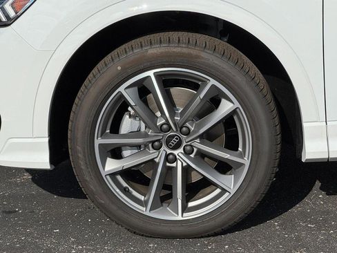 New 2025 Audi Q3 2.0T Premium image 4