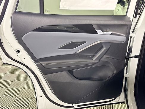 New 2026 Volkswagen Tiguan SEL R-Line image 20