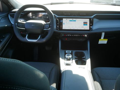 New 2026 Jeep Cherokee Laredo AWD/4WD image 7