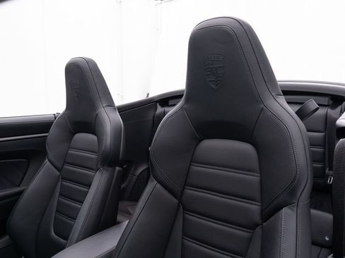 Used 2025 Porsche 911 Carrera RWD image 24