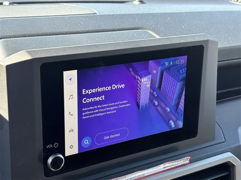 Used 2025 Toyota Tacoma SR image 8