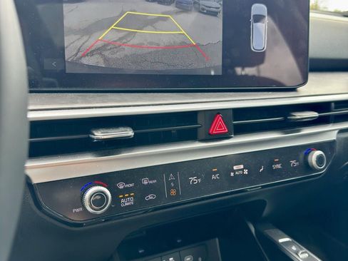 Used 2024 Kia Sorento X-Line EX image 22